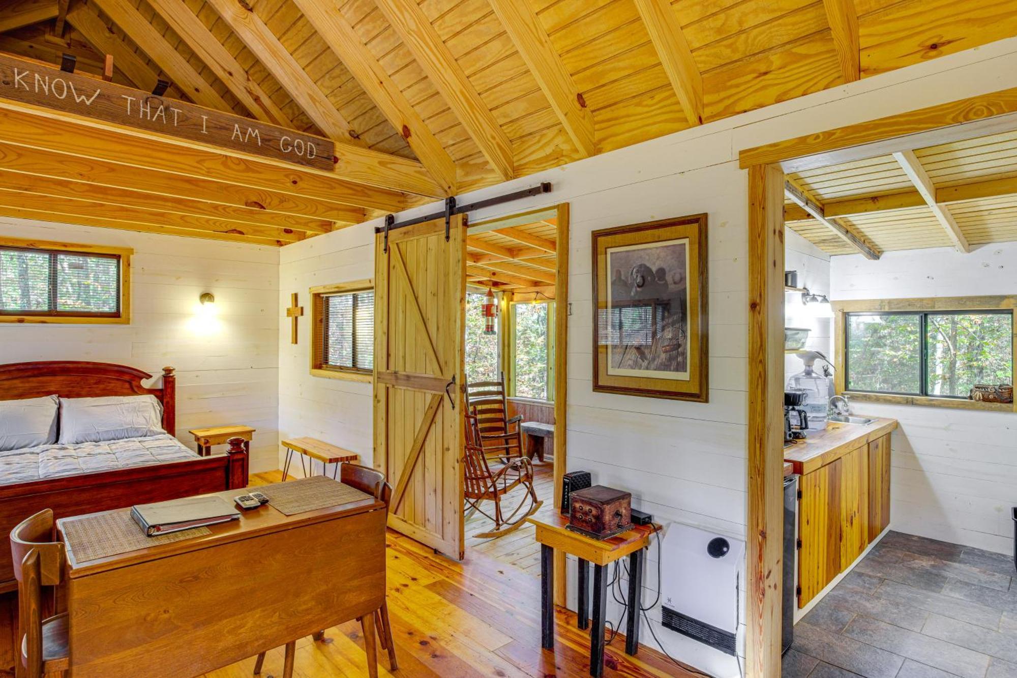 Secluded Tallassee Cabin With Fire Pit And Porch! المظهر الخارجي الصورة